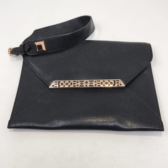 Stella and Dot Black Faux Leather Avalon Envelope Clutch Wristlet Gold Accents - Picture 1 of 5